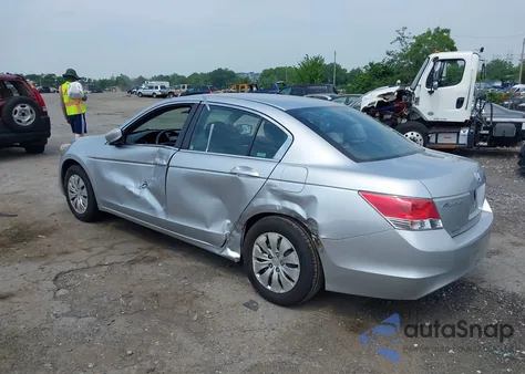 2009 Honda Accord 2.4 Lx z USA, uszkodzony, nr VIN 1HGCP26329A117819